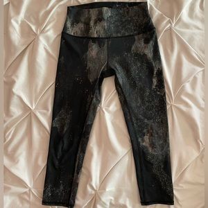 Alo capri high-waisted leggings size small
